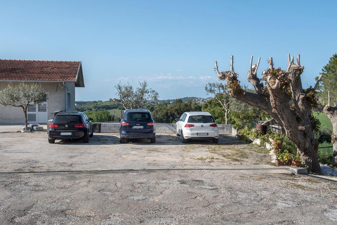 A11 - Varano, Delizioso Trilocale Con Giardino Ancona Eksteriør billede